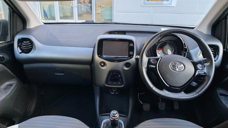 Toyota Aygo 1.0 VVT-i X-Plore 5dr Petrol Hatchback
